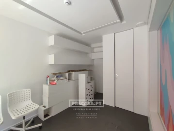 Loja para Arrendamento em Areeiro