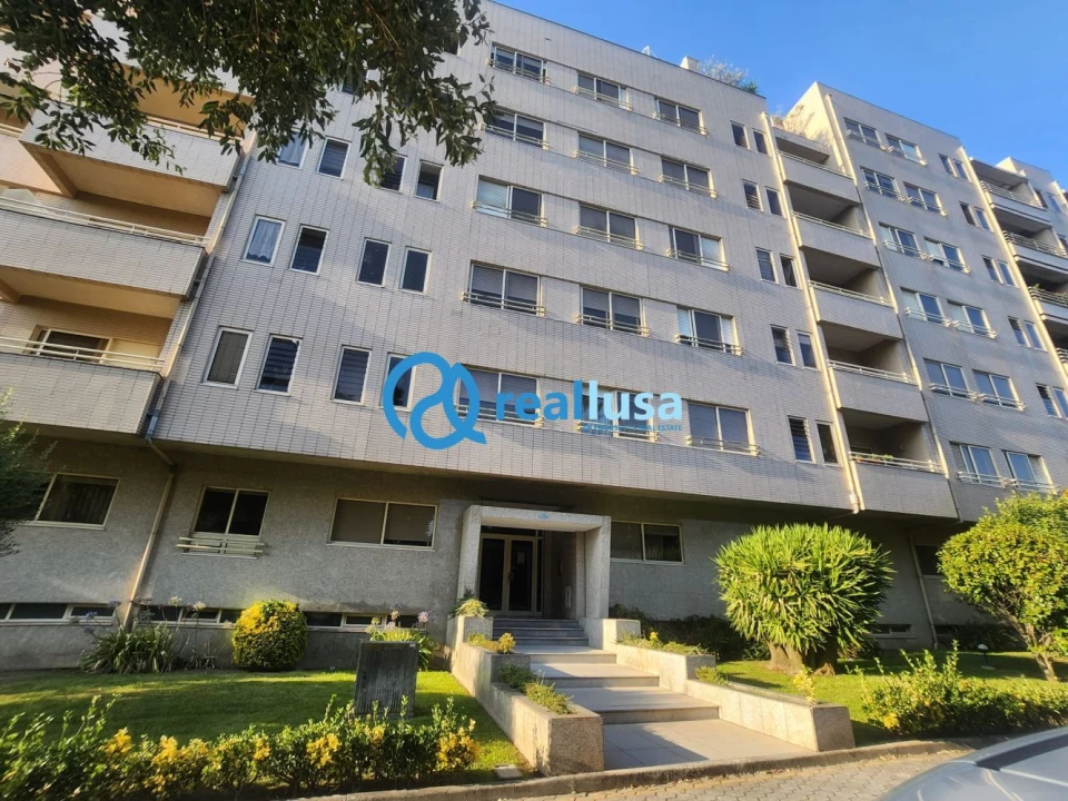 Apartamento T1 para Venda em Mafamude e Vilar do Paraíso Foto 1