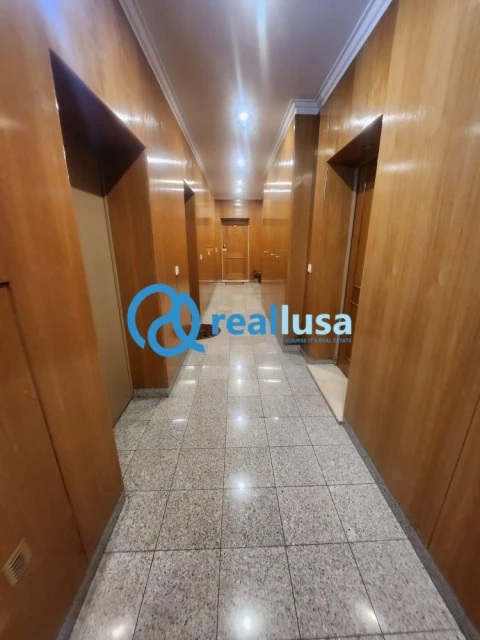 Apartamento T1 para Venda em Mafamude e Vilar do Paraíso