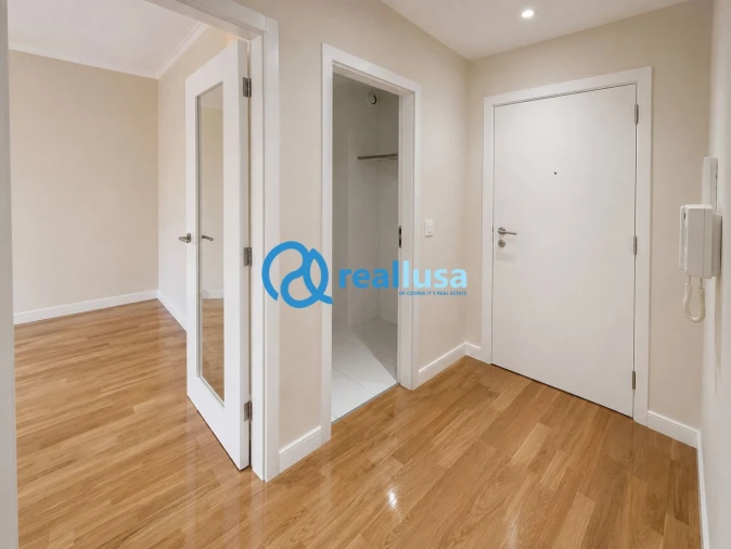 Apartamento T1 para Venda em Mafamude e Vilar do Paraíso Foto 2