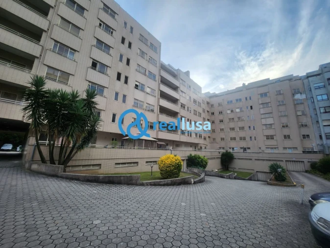 Apartamento T1 para Venda em Mafamude e Vilar do Paraíso Foto 12