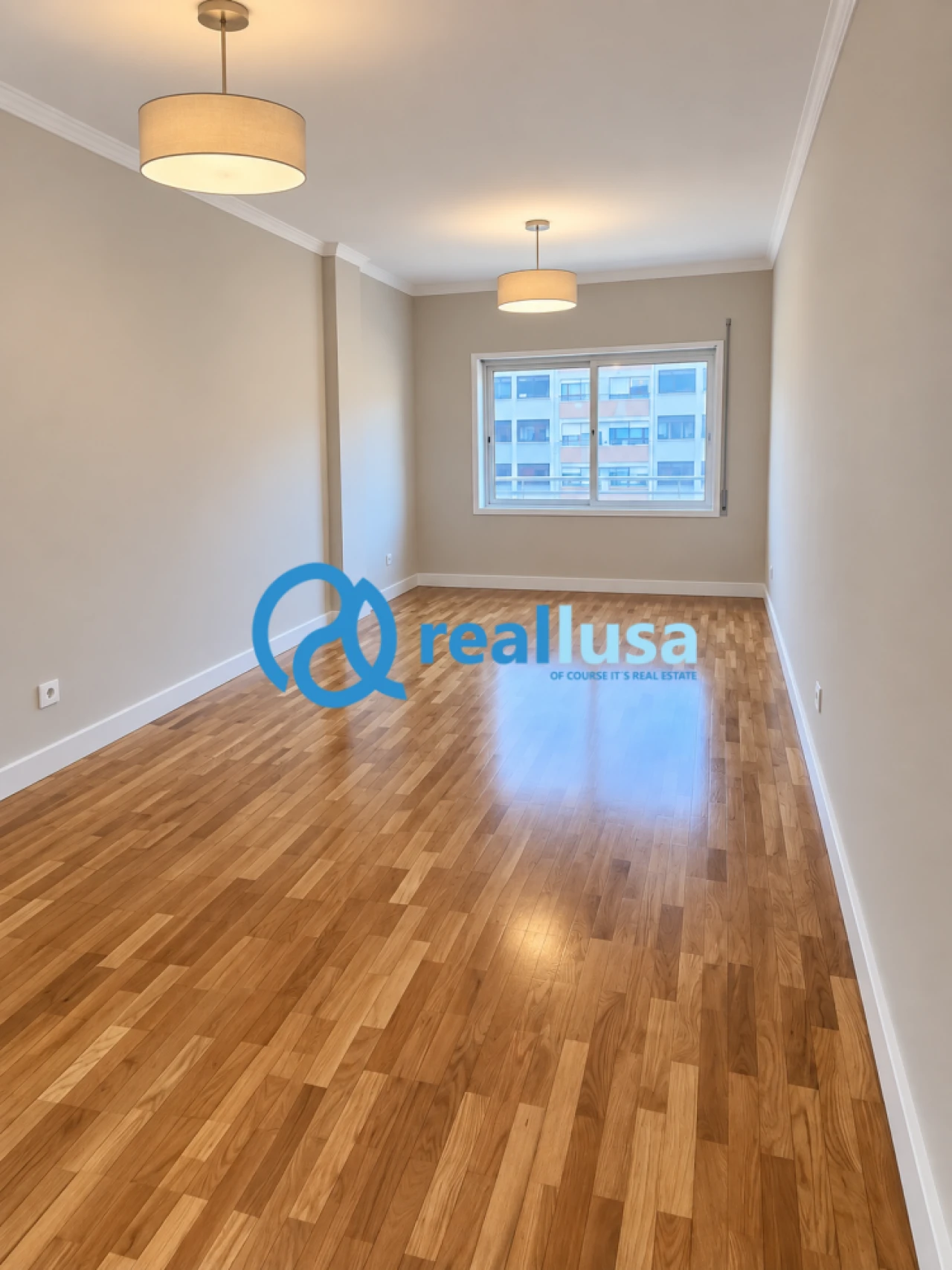 Apartamento T1 para Venda em Mafamude e Vilar do Paraíso Foto 8