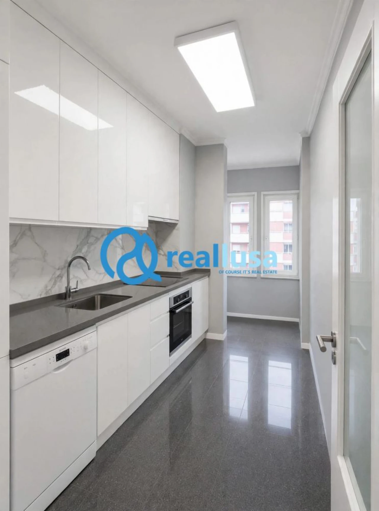 Apartamento T1 para Venda em Mafamude e Vilar do Paraíso Foto 3