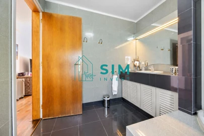 Moradia T3 para Venda em Sesimbra (Castelo)