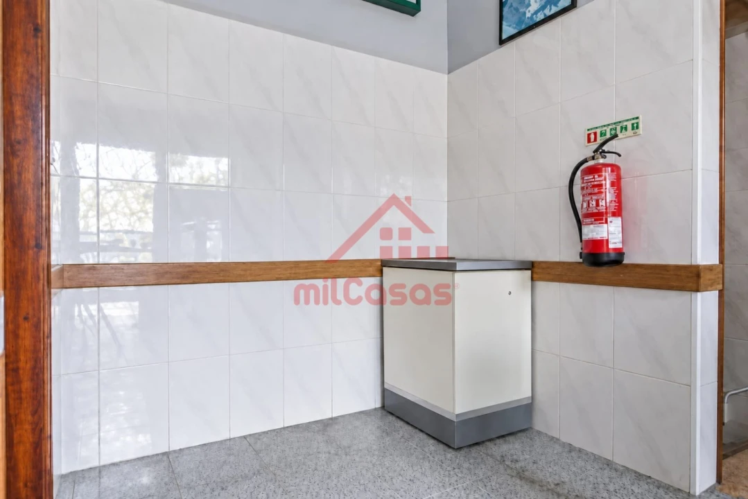 Loja para Venda em Benfica Foto 6