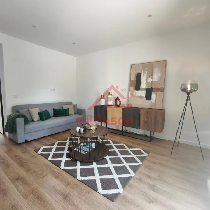 Apartamento T3 para Venda em Benfica Foto 7