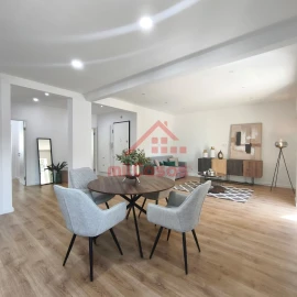 Apartamento T3 para Venda em Benfica
