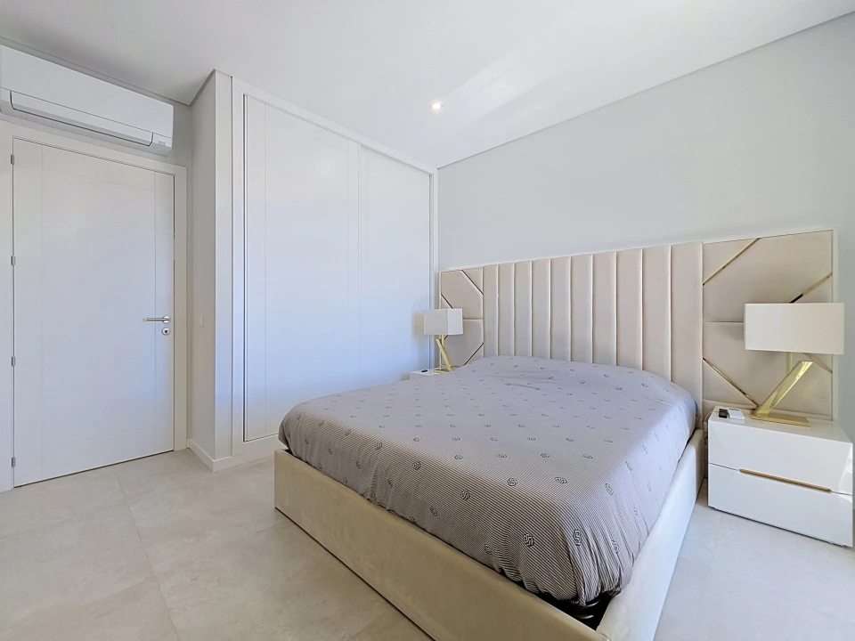 Apartamento T3 para Venda em Portimão Foto 19