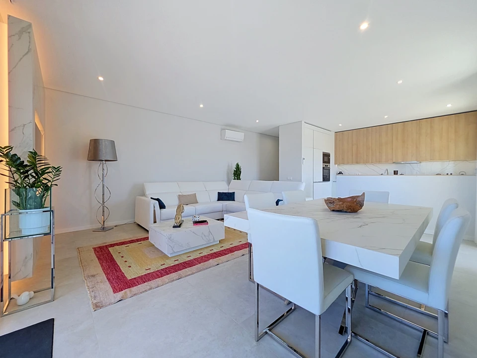 Apartamento T3 para Venda em Portimão Foto 7