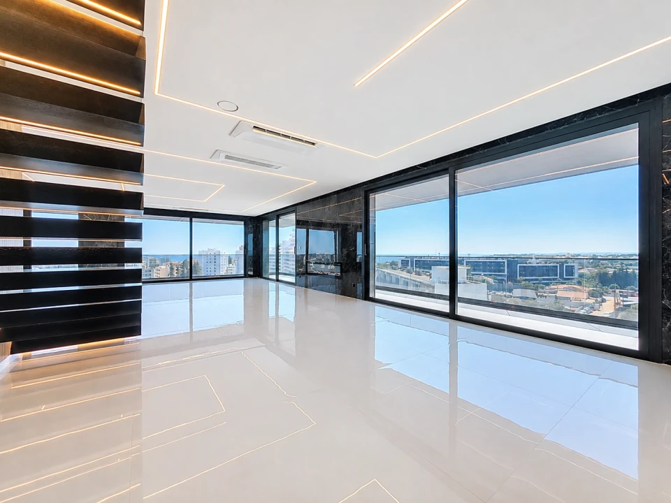 Apartamento T3 para Venda em Portimão Foto 8