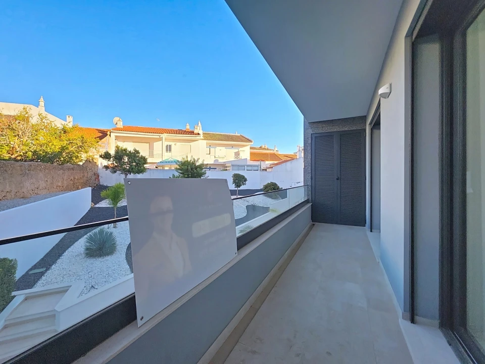 Apartamento T2 para Venda em Portimão Foto 13
