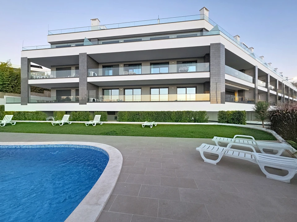 Apartamento T2 para Venda em Portimão Foto 4