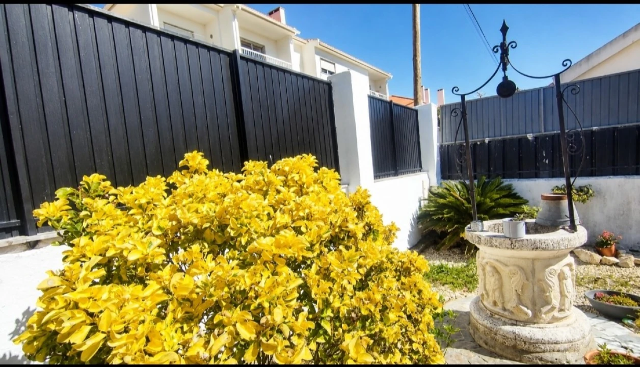 Moradia T3 para Venda em São Domingos de Rana Foto 4