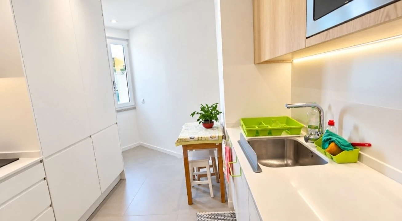 Apartamento T2 para Venda em Benfica Foto 7
