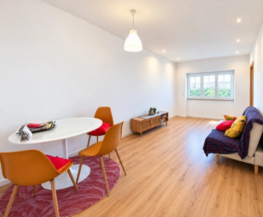 Apartamento T2 para Venda em Benfica Foto 11