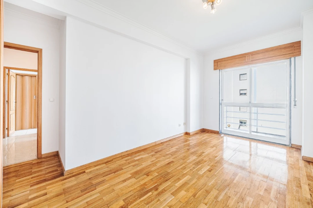 Apartamento T2 para Venda em Rio de Mouro Foto 42