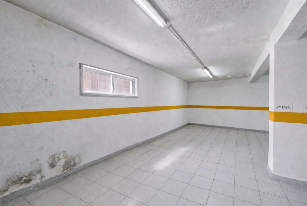 Apartamento T2 para Venda em Rio de Mouro Foto 49