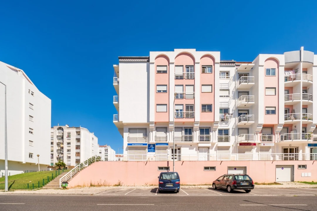 Apartamento T2 para Venda em Rio de Mouro Foto 59