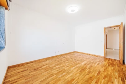 Apartamento T2 para Venda em Rio de Mouro