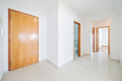 Apartamento T2 para Venda em Rio de Mouro
