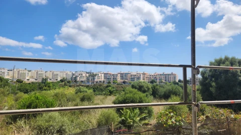 Apartamento T2 para Venda em Oeiras e São Julião da Barra, Paço de Arcos e Caxias