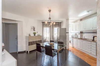 Apartamento T3 para Venda em Olivais