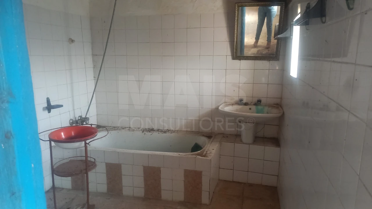 Moradia T2 para Venda em Branca Foto 3