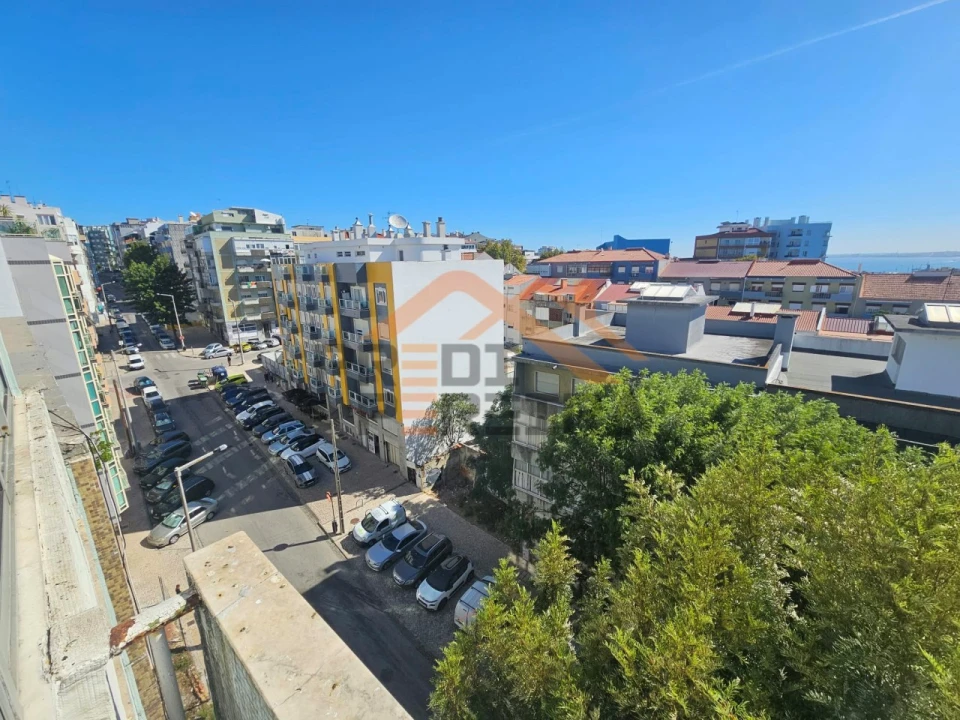 Apartamento T1 para Venda em Almada, Cova da Piedade, Pragal e Cacilhas Foto 27