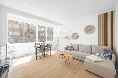 Apartamento T1 para Venda em Águas Livres