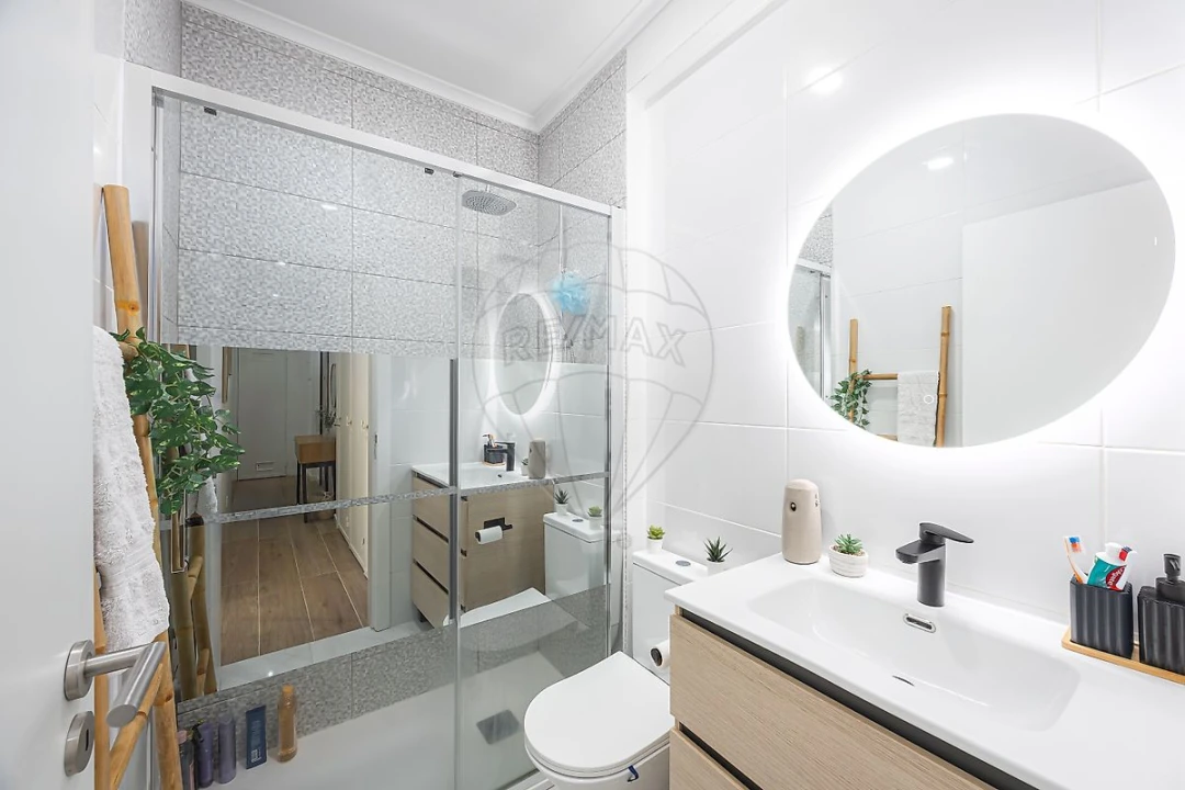 Apartamento T1 para Venda em Águas Livres Foto 9