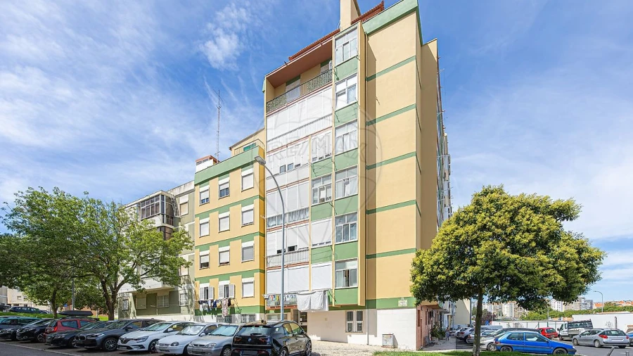 Apartamento T1 para Venda em Águas Livres