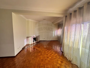 Apartamento T2 para Venda em Marvila, Ribeira Santarém, São Salvador, São Nicolau