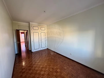 Apartamento T2 para Venda em Marvila, Ribeira Santarém, São Salvador, São Nicolau