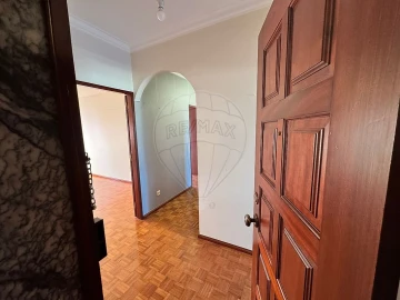 Apartamento T2 para Venda em Marvila, Ribeira Santarém, São Salvador, São Nicolau