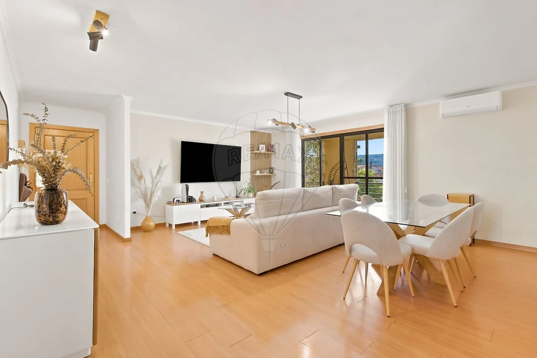 Apartamento T3 para Venda em Quinta do Anjo Foto 13