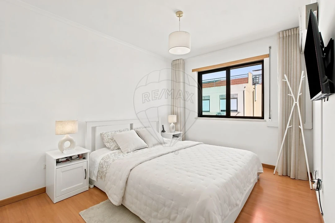 Apartamento T3 para Venda em Quinta do Anjo Foto 22