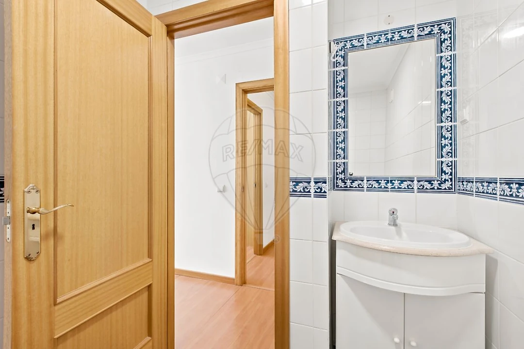 Apartamento T3 para Venda em Quinta do Anjo Foto 1