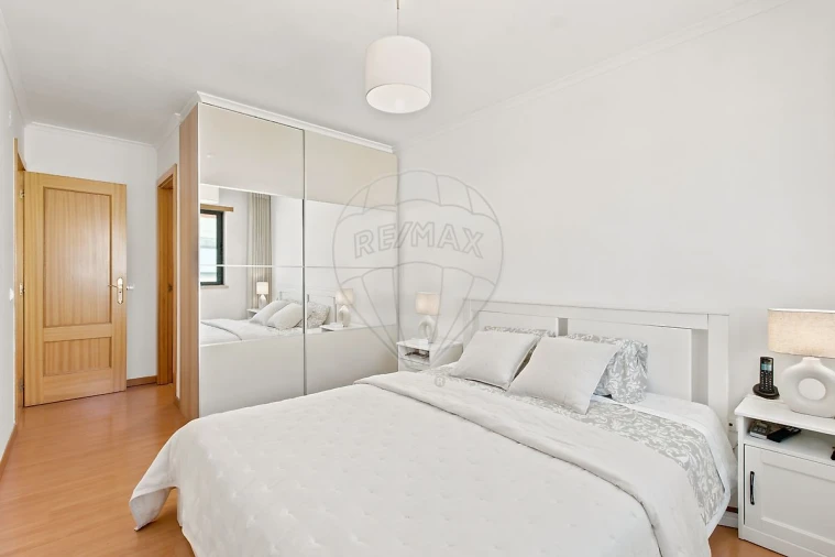 Apartamento T3 para Venda em Quinta do Anjo Foto 3