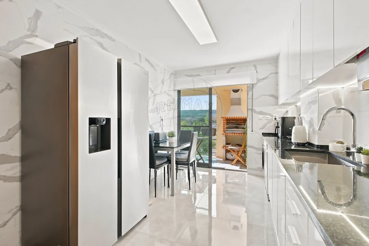 Apartamento T3 para Venda em Quinta do Anjo Foto 18