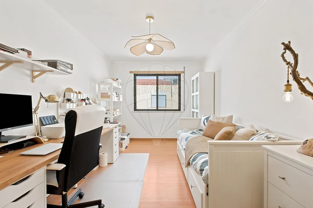 Apartamento T3 para Venda em Quinta do Anjo Foto 28