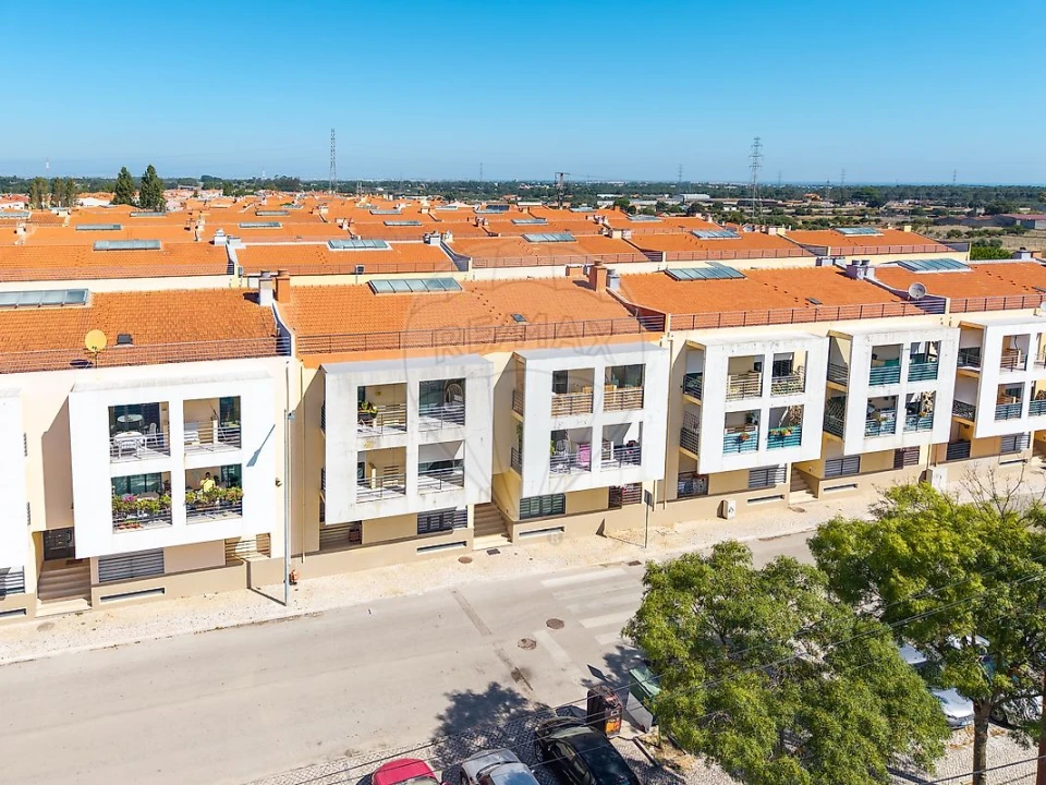 Apartamento T3 para Venda em Quinta do Anjo Foto 25