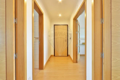 Apartamento T2 para Arrendamento em Setubal (São Sebastião)