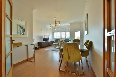 Apartamento T2 para Arrendamento em Setubal (São Sebastião)