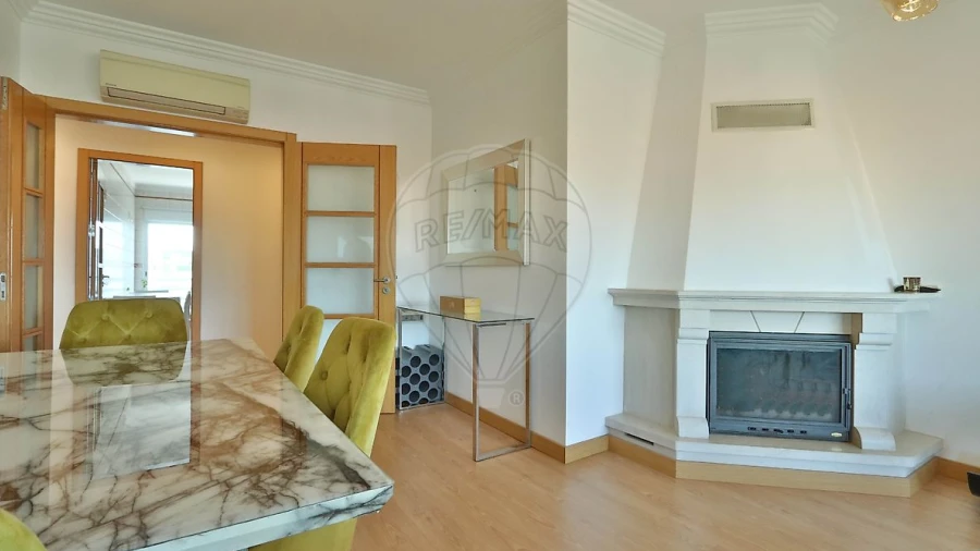 Apartamento T2 para Arrendamento em Setubal (São Sebastião)
