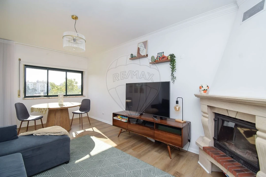 Apartamento T2 para Venda em Cacém e São Marcos Foto 14