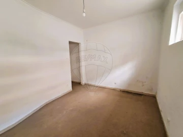 Apartamento T2 para Venda em Campolide