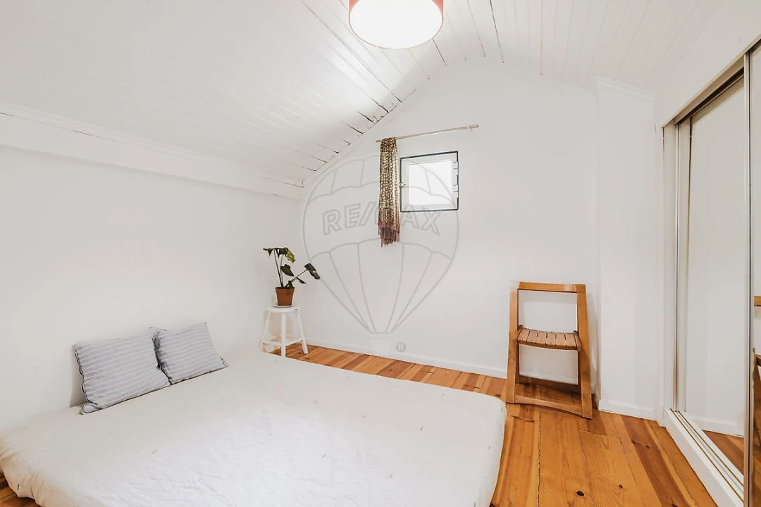 Apartamento T2 para Venda em Misericórdia Foto 16