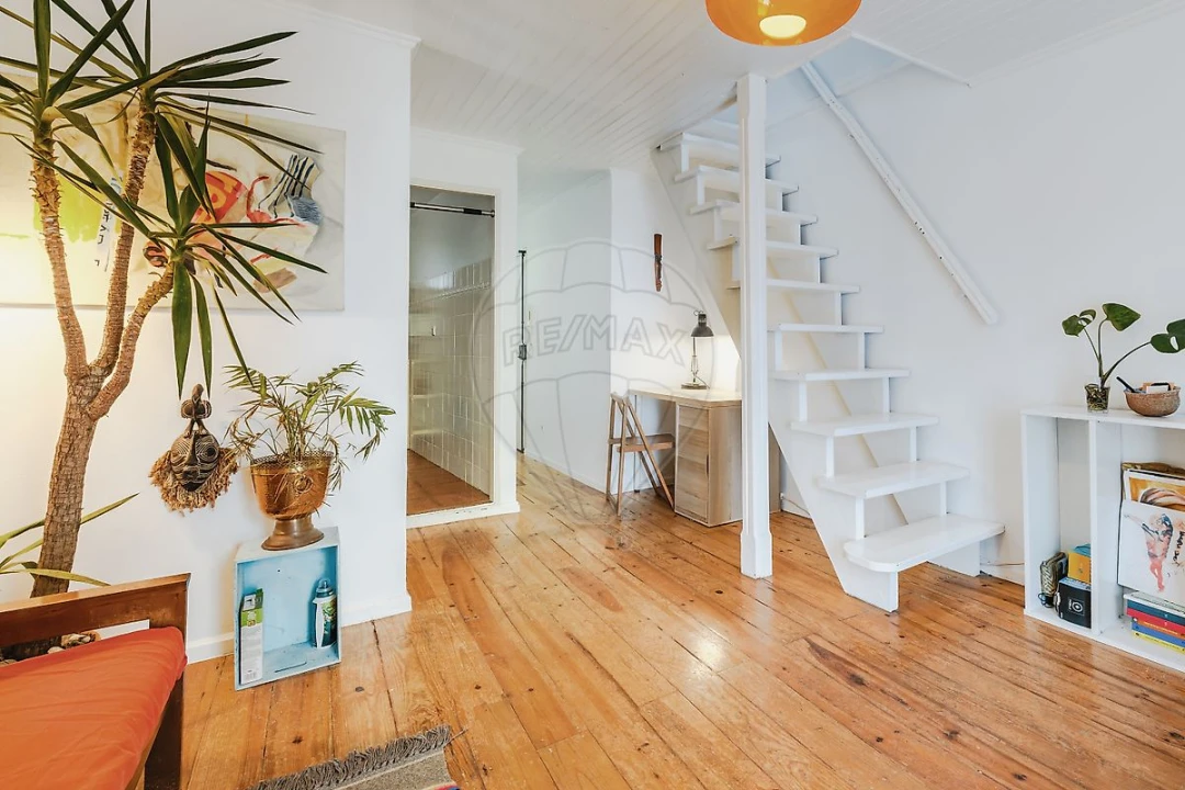 Apartamento T2 para Venda em Misericórdia Foto 1