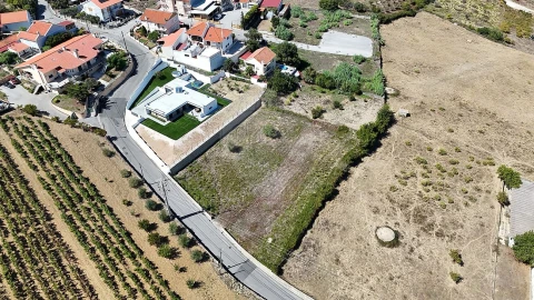 Terreno para Venda em Alhandra, São João dos Montes e Calhandriz