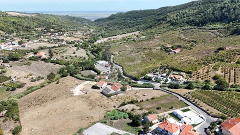 Terreno para Venda em Alhandra, São João dos Montes e Calhandriz